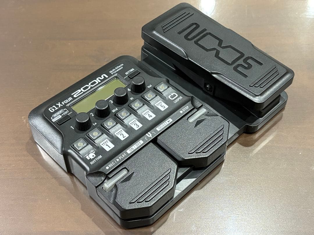 ZOOM G1X FOUR マルチエフェクター