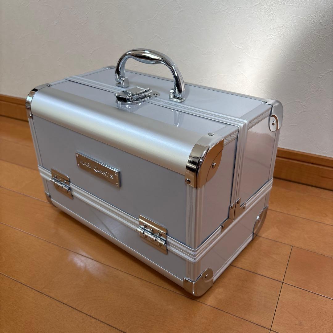 MARY QUANT シルバー メイクボックス