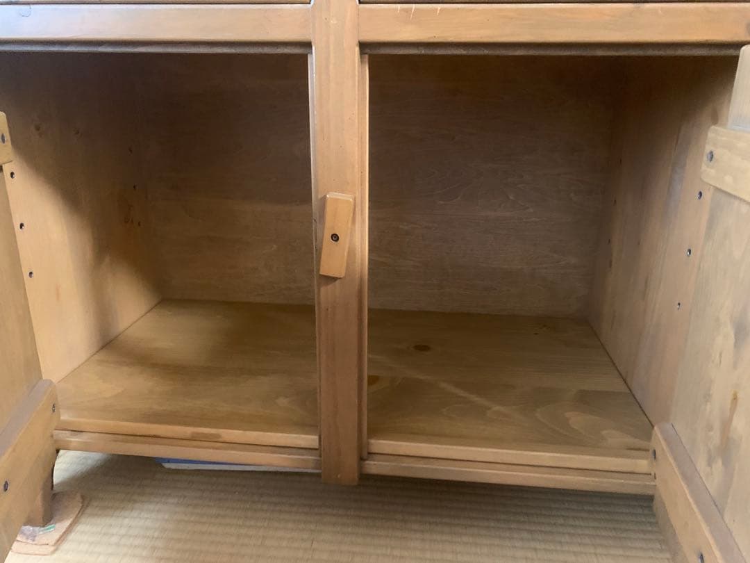 カントリー家具　食器棚 カップボード