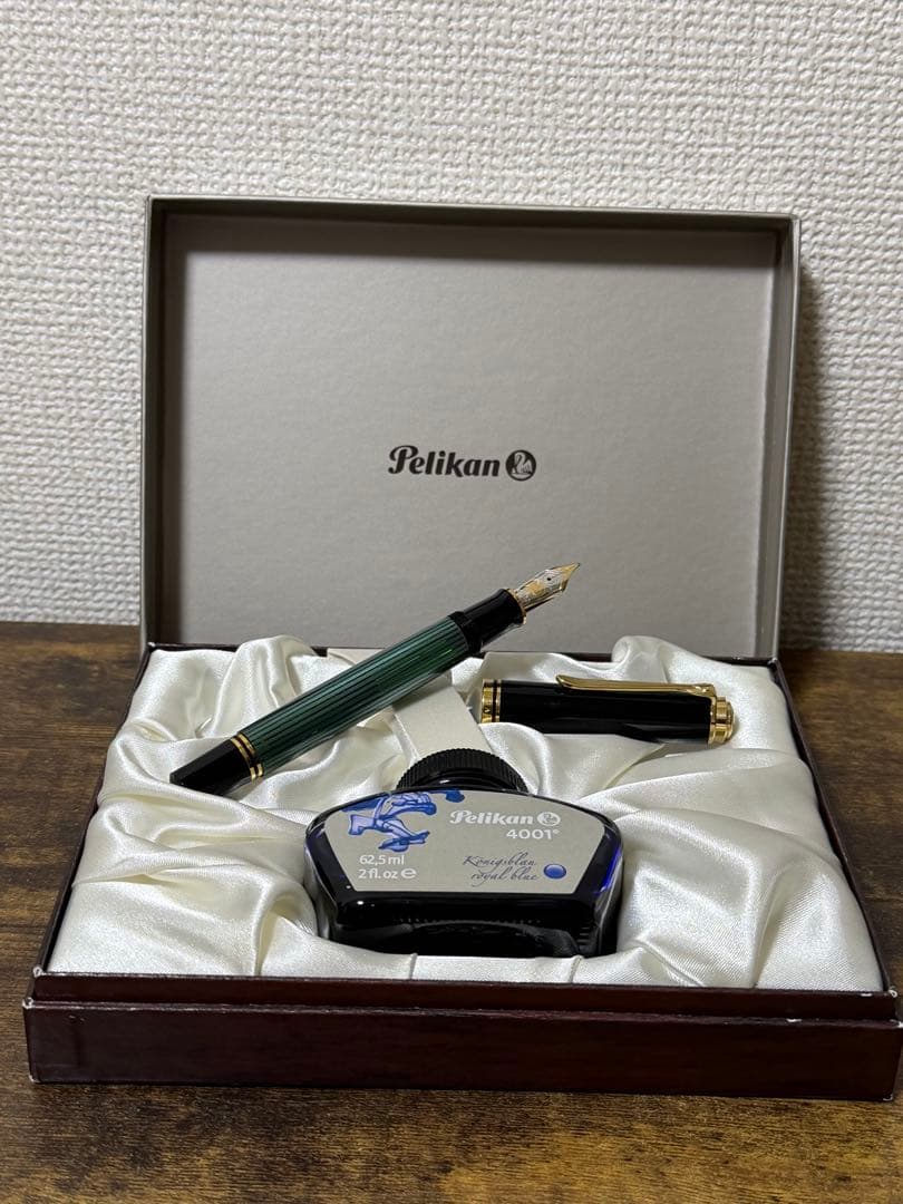 試筆のみ　M800 18c ゴールド　M ペリカン　万年筆　緑縞　バイカラー