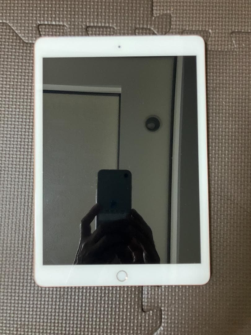 【極美品】 iPad 第7世代 32GB セルラー Cellular wifi