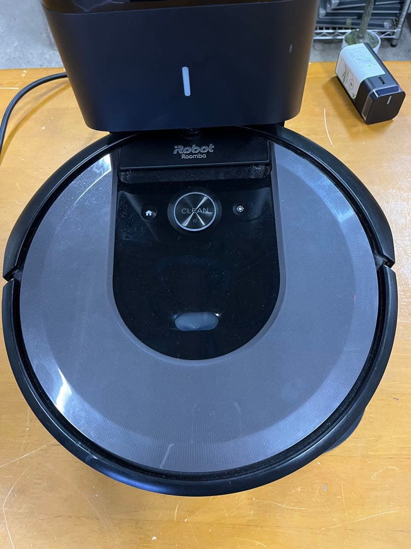 iRobot Roomba i7＋ クリーンベース付き 自動ゴミ収集機能搭載