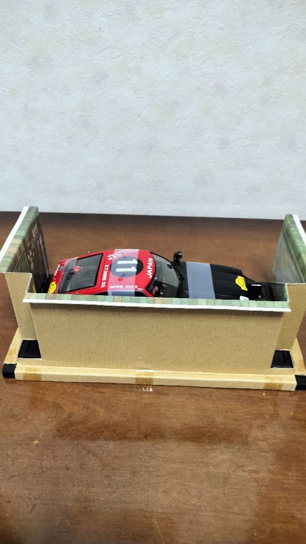 京商1/18ダットサン240Ｚ1971サファリラリー優勝車　No.11