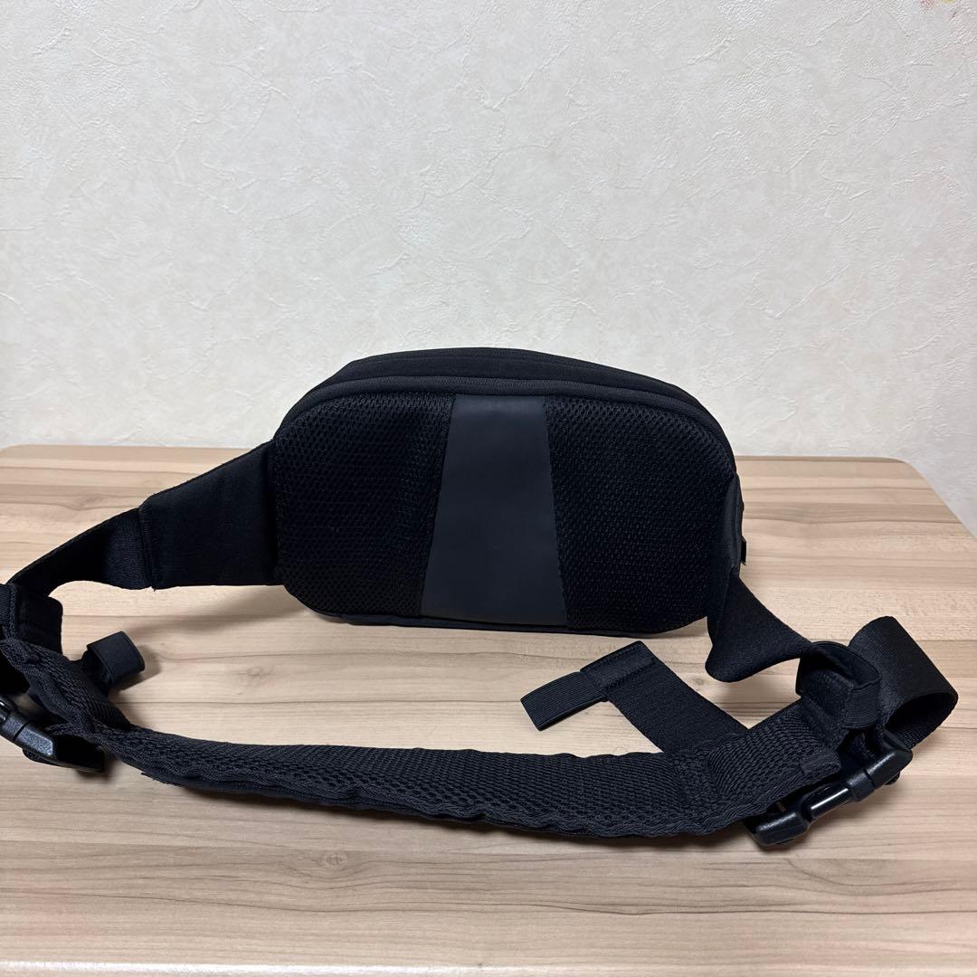 美品【POMULU (ポムル)】2WAYヒップシート （黒）