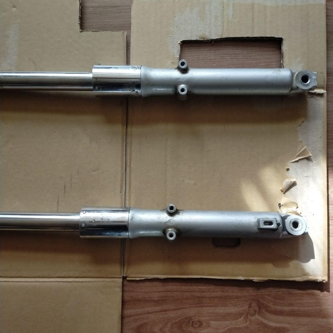 ホンダCD50 フロントフォーク　トップブリッジ