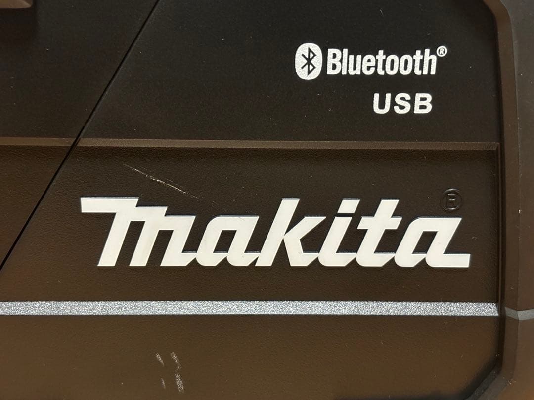 makita USBメモリ音楽再生機能付 Bluetootスピーカ MR202B