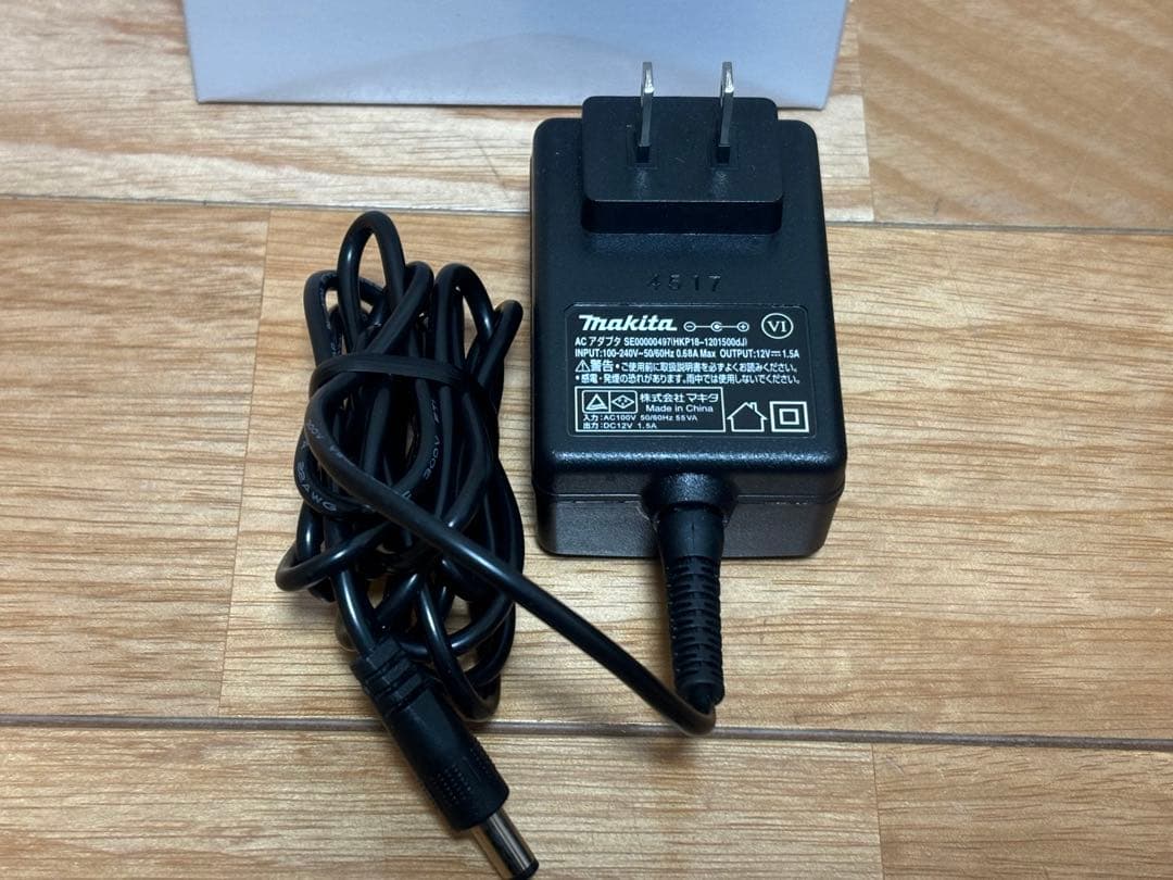 makita USBメモリ音楽再生機能付 Bluetootスピーカ MR202B