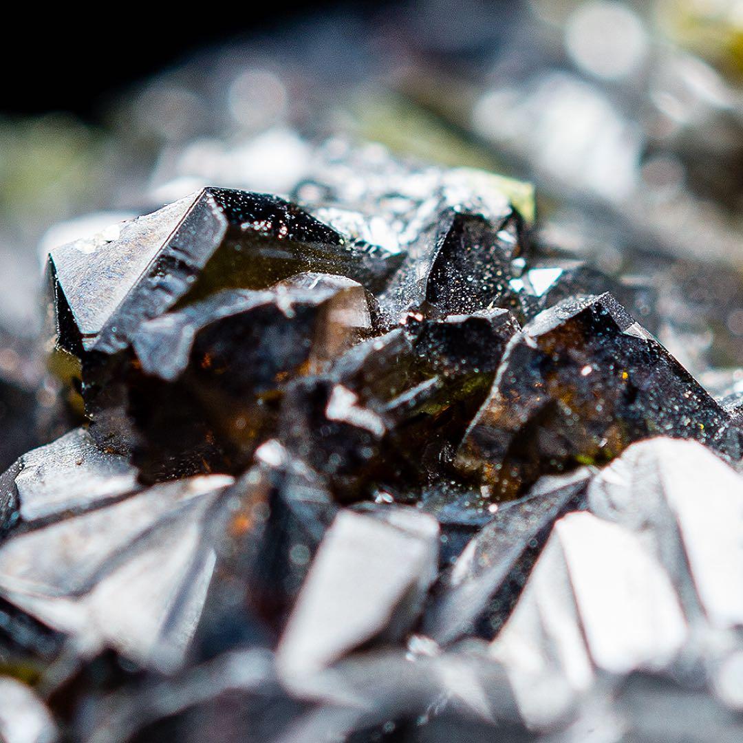 ブルガリア マダン スファレライト 天然石 原石 鉱物標本 鉱石 閃亜鉛鉱 66