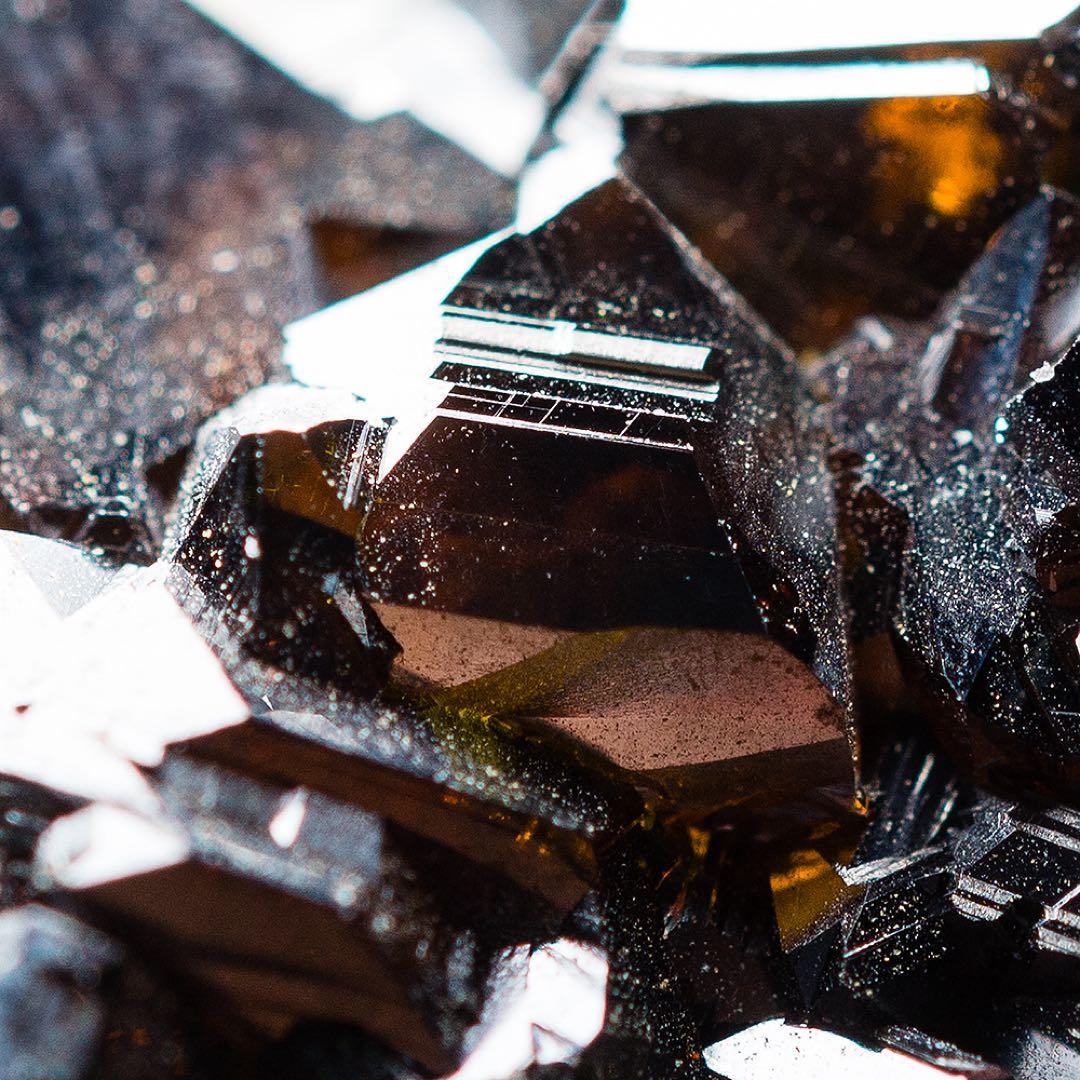 ブルガリア マダン スファレライト 天然石 原石 鉱物標本 鉱石 閃亜鉛鉱 66