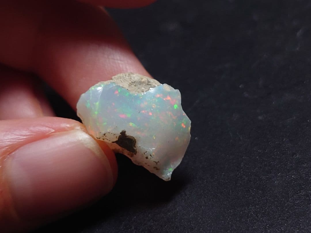 エチオピア　オパール　ジュエリーグレード　原石　鉱物標本