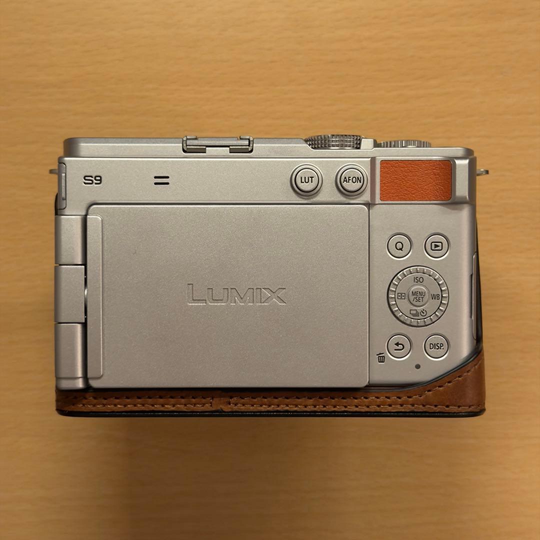 LUMIX S9 ミラーレスカメラ 18-40mmレンズ付き