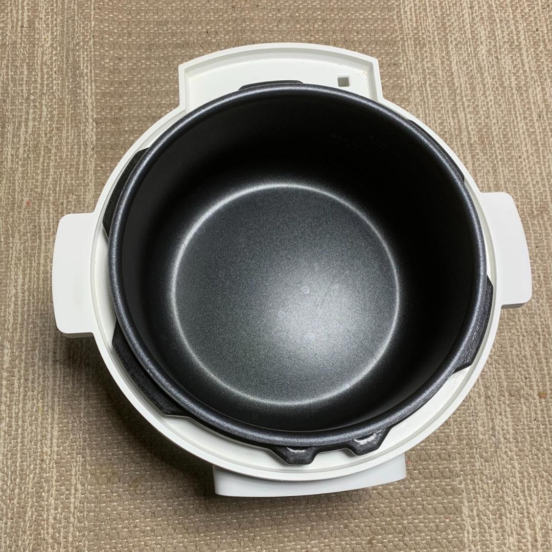 K165 アイリスオーヤマ 電気圧力鍋 2021年 PC-MA4-W