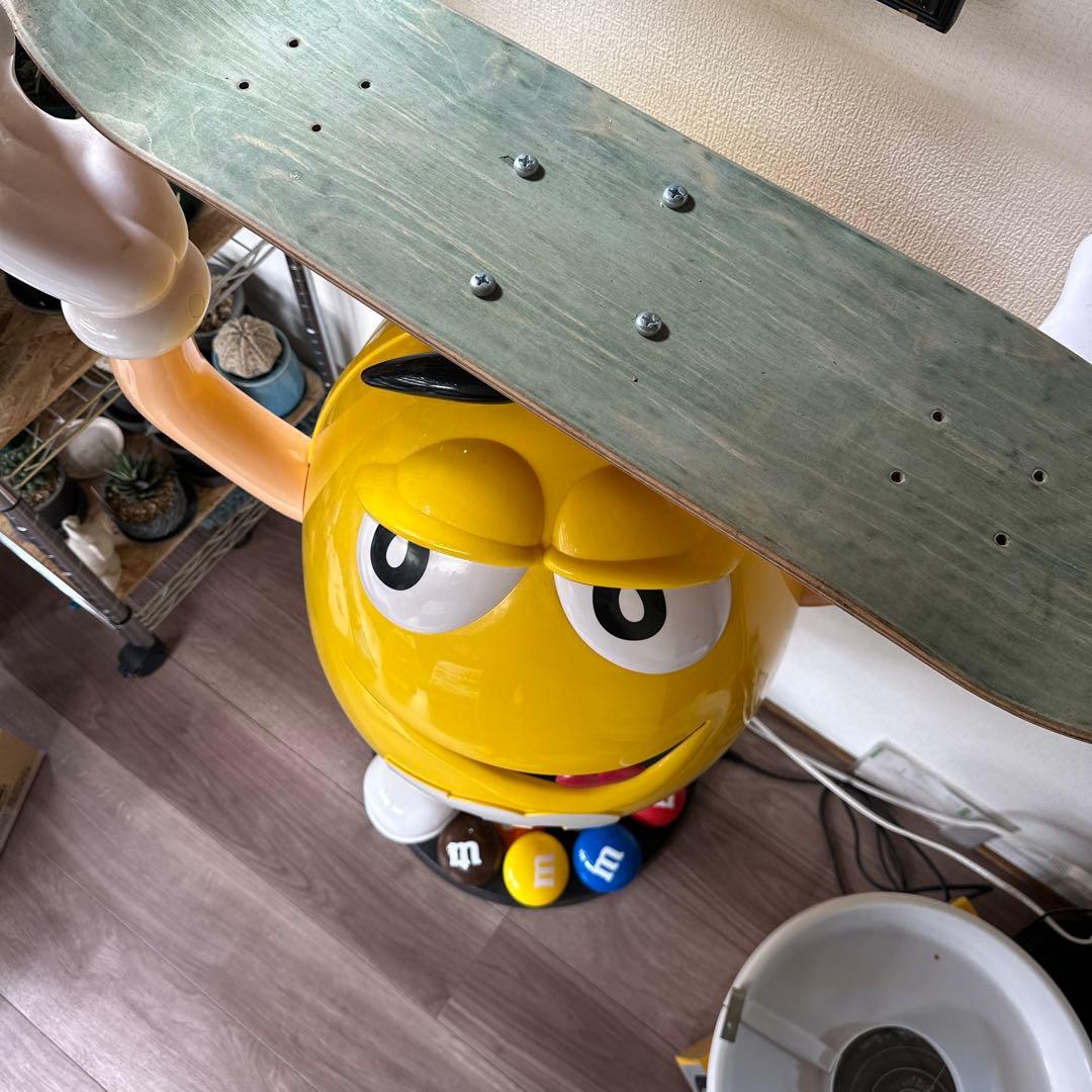 エムアンドエムズ キャラクターグッズ