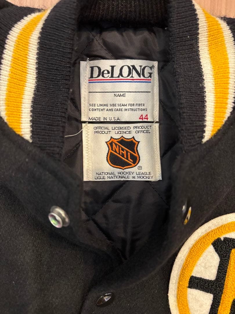 m*5様 DeLONG ボストン・ブルーインズ スタジャン 44