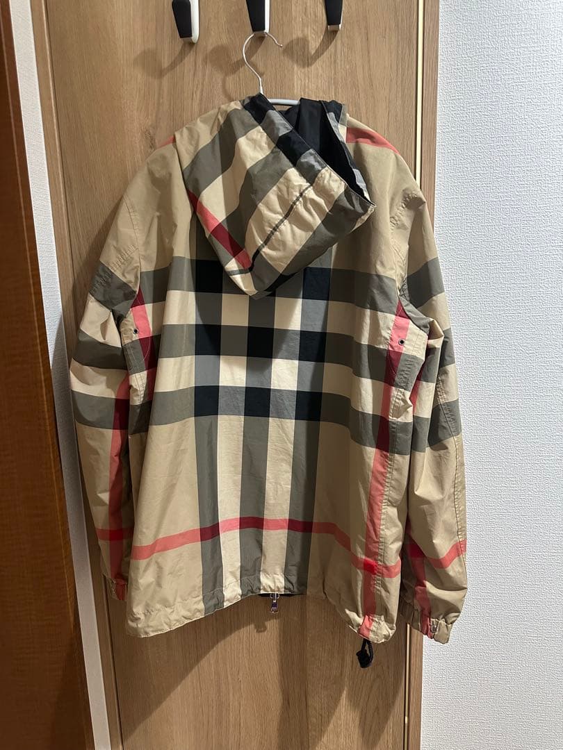 Burberry チェック柄 ナイロンジャケット