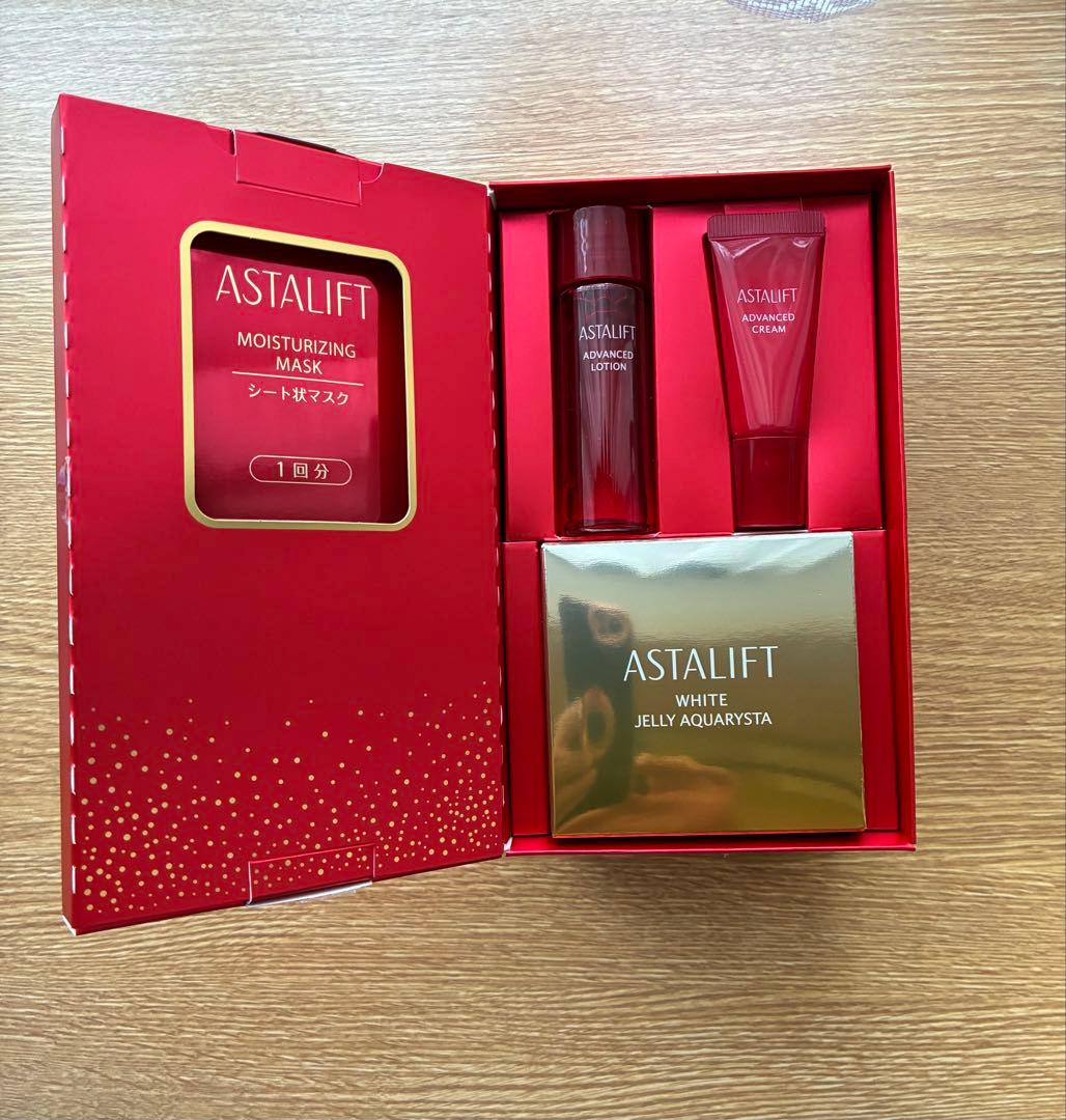 ASTALIFT PREMIUM COFFRET 限定プレミアムコフレ