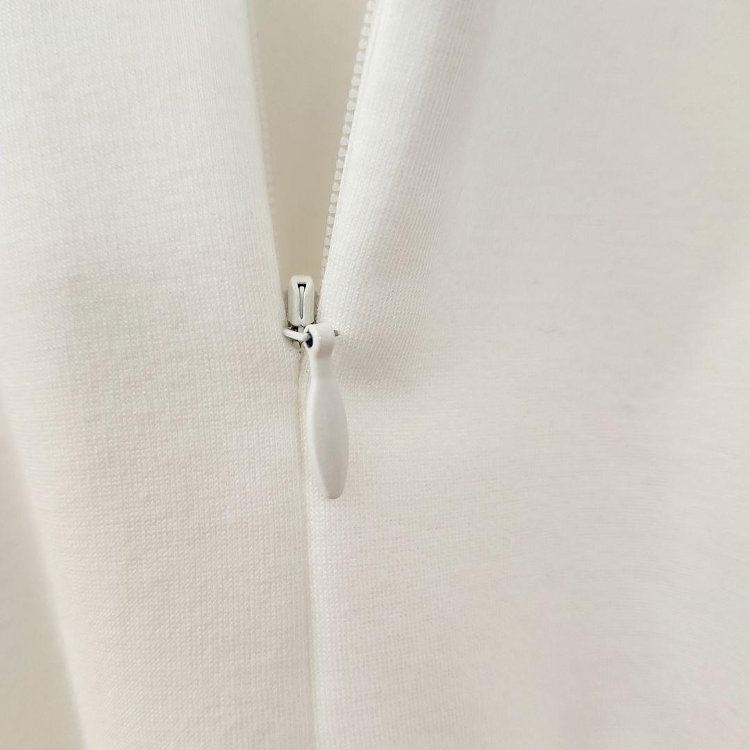 u*b様 美品✨　yori ヨリ　スカラップカラーフレアカットブラウス　長袖　ホ