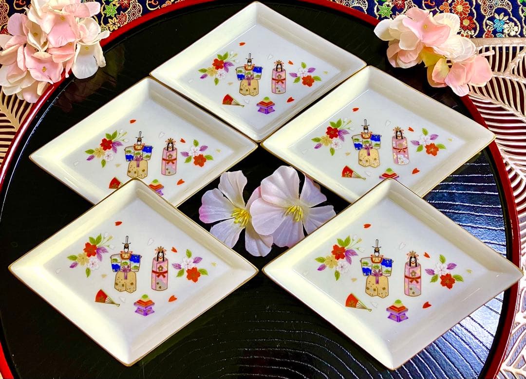 お雛様　ひな祭り　五名様用 美濃焼　庫山　菱形小皿　お椀 有田焼小皿　ガラス小鉢