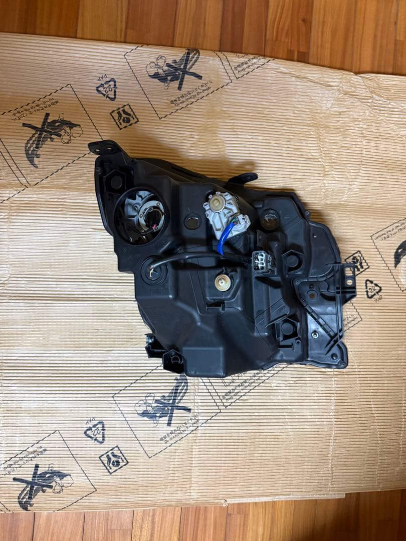 ワゴンR LEDヘッドライト　左