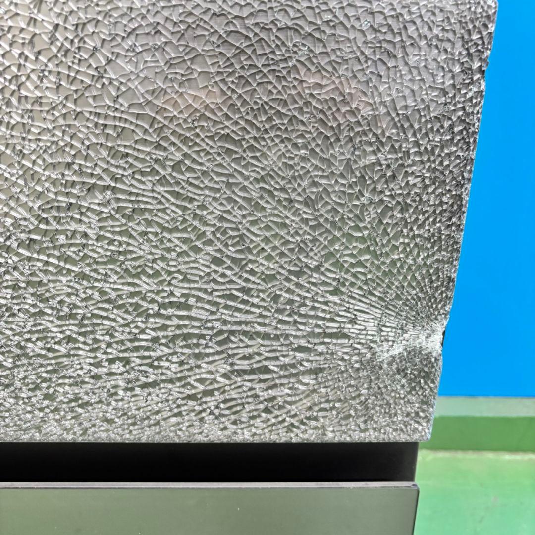 540東芝2024年製 大型冷蔵庫 ガラス割れあり 完動品　300L強　自動製氷