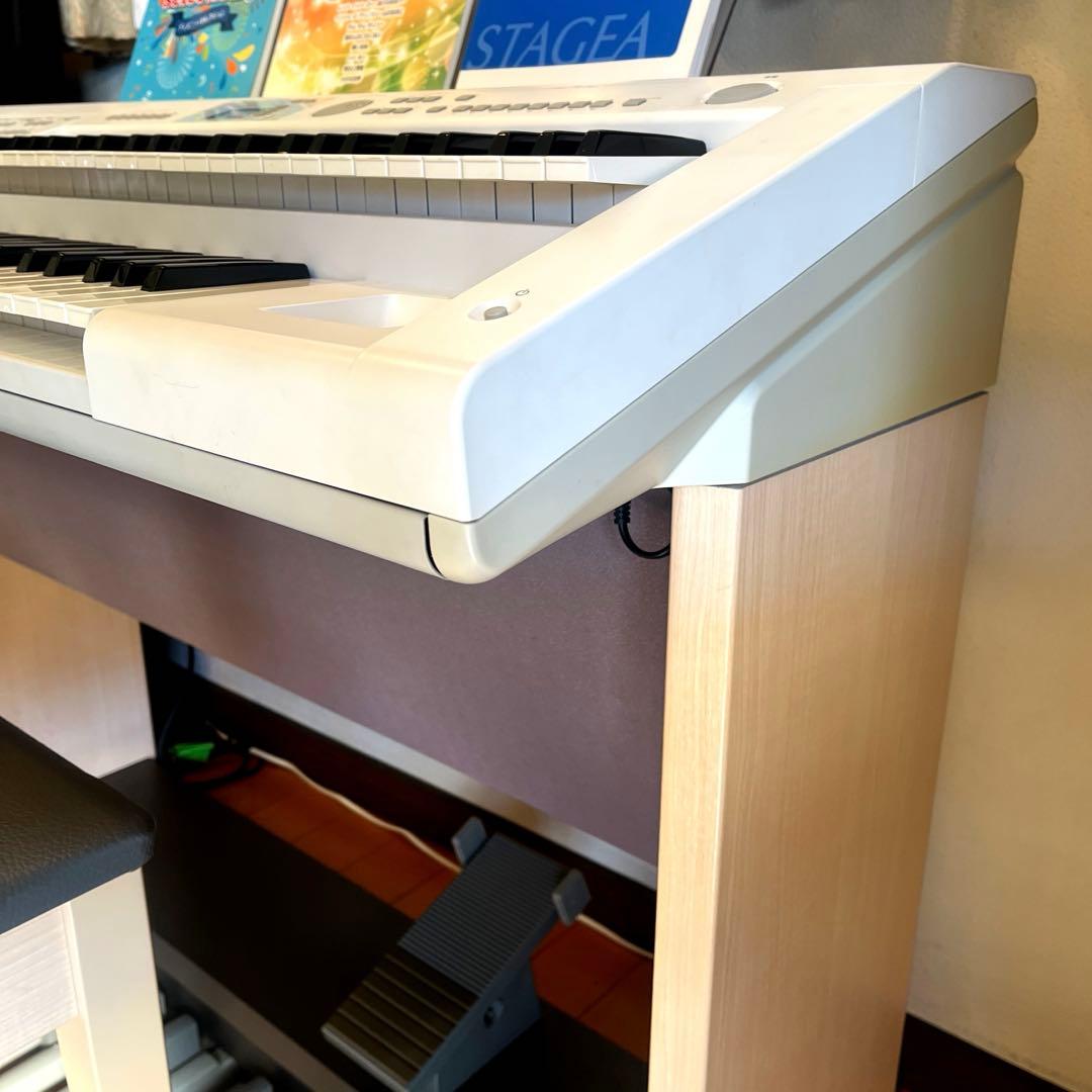 YAMAHAエレクトーンSTAGEA ELB-02 2016年製 &楽譜2冊付き