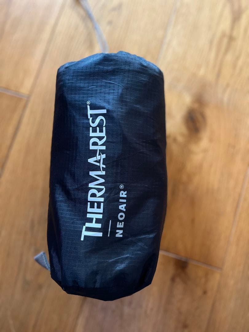 THERMAREST NeoAir Xライト　レギュラーサイズ