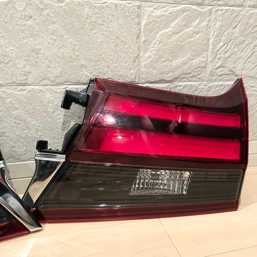 【美品】30アルファード前期 テールランプ セット 純正品