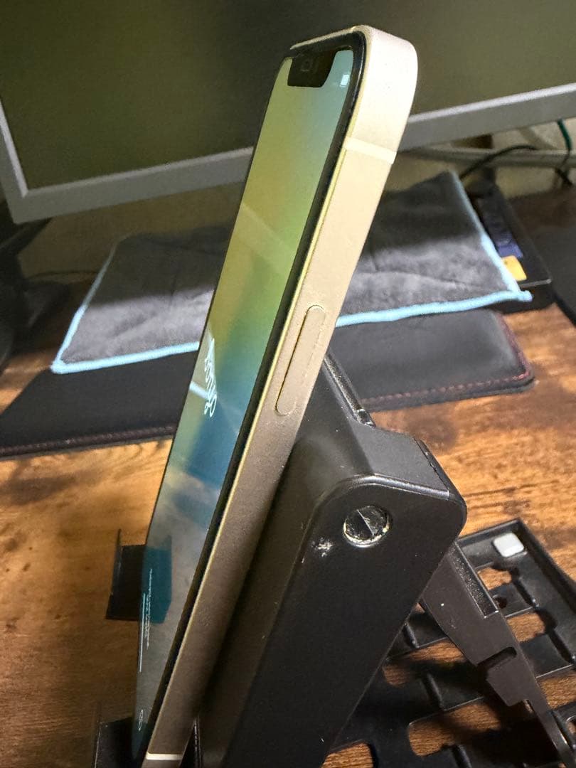 iPhone12 本体　64GB ホワイト