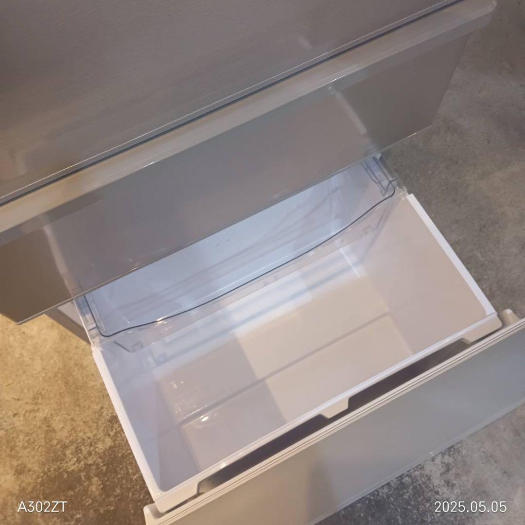 A008★2021年製★アクア　4ドア　冷蔵庫　シルバー　自動霜取り