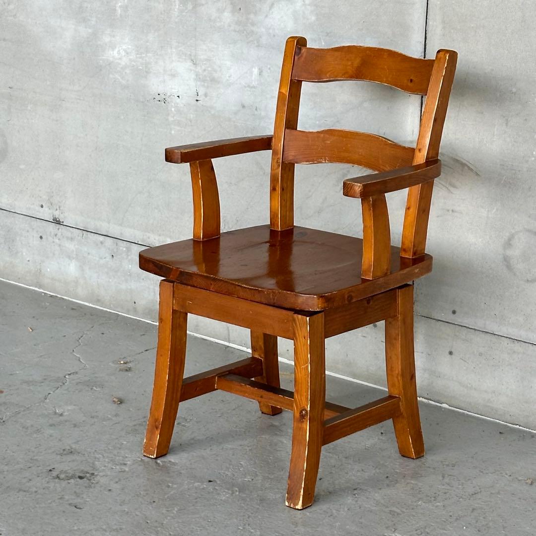 ✦昭和レトロ✦ 木製アームチェア｜無垢材 ヴィンテージ椅子 回転式 カフェ什器