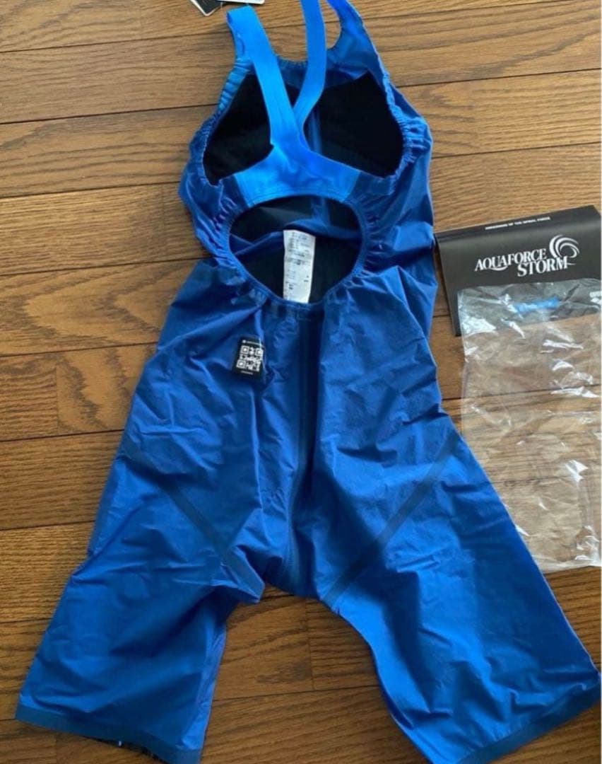 arena ARN-4002W ＭＦMサイズ 水着③