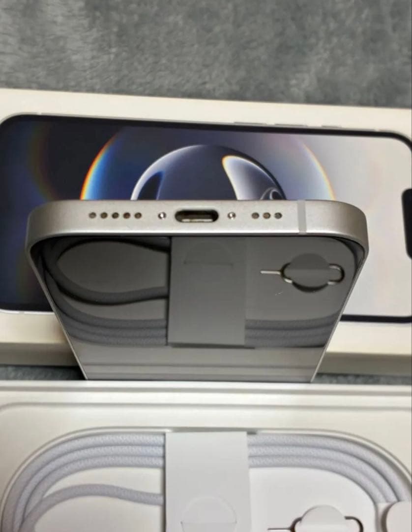 iPhone16e 128GB SIMフリー ホワイト 白 Apple