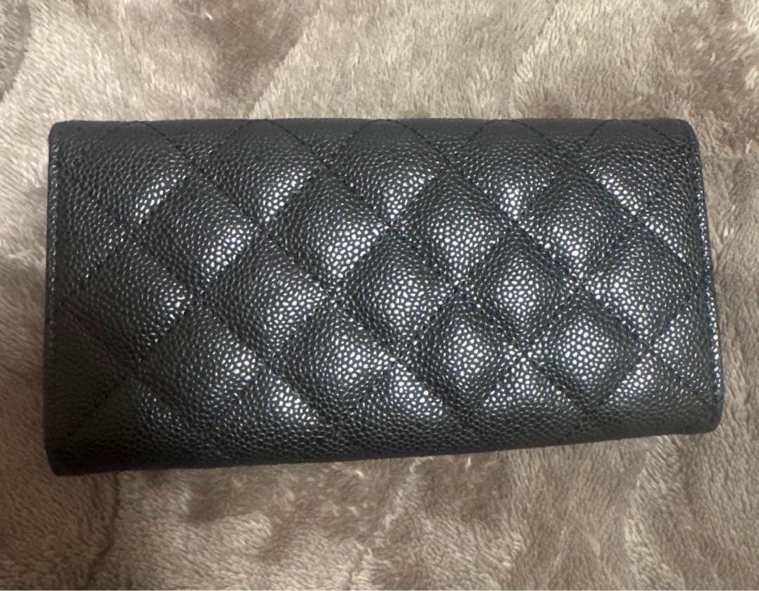 ブラック キルティング 長財布