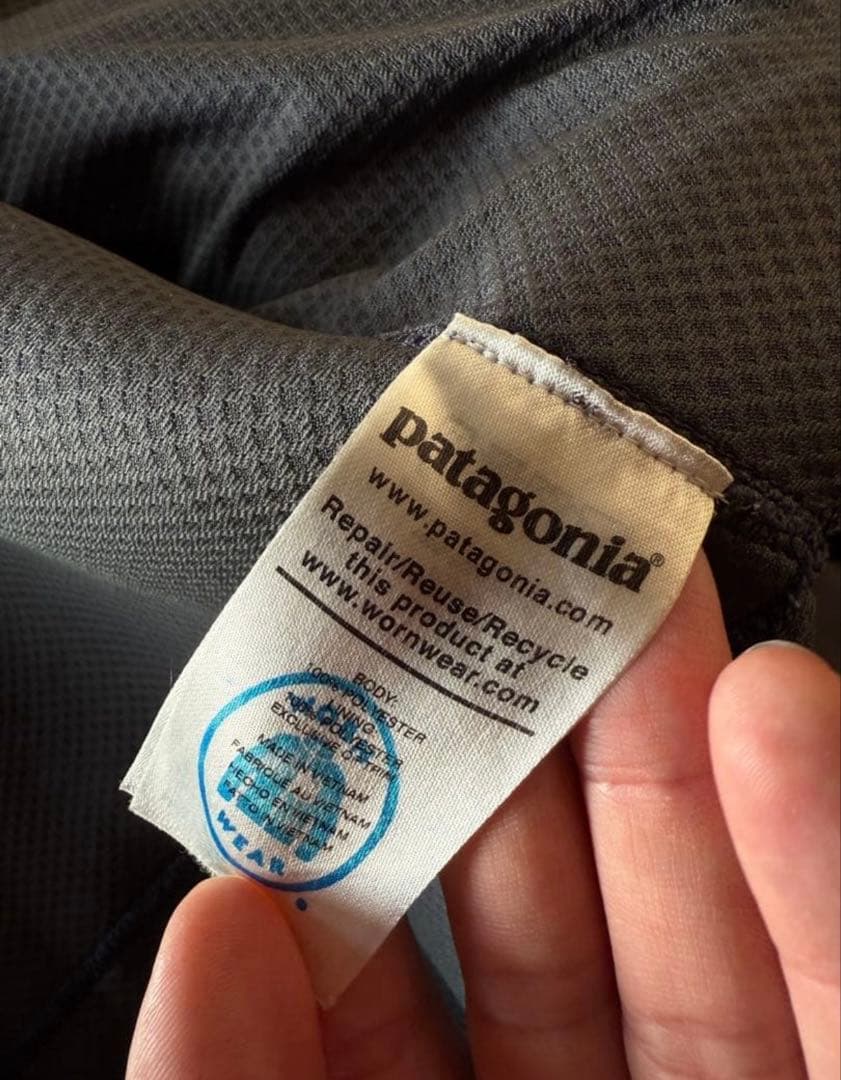 【美品】東出昌大着用Patagonia レトロxベスト（M）ブラック/ブルー