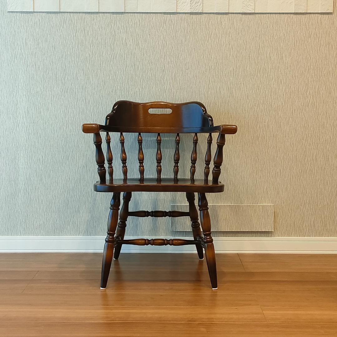 飛騨産業　アームチェア　ダイニングチェア　持ち手　ろくろ脚①