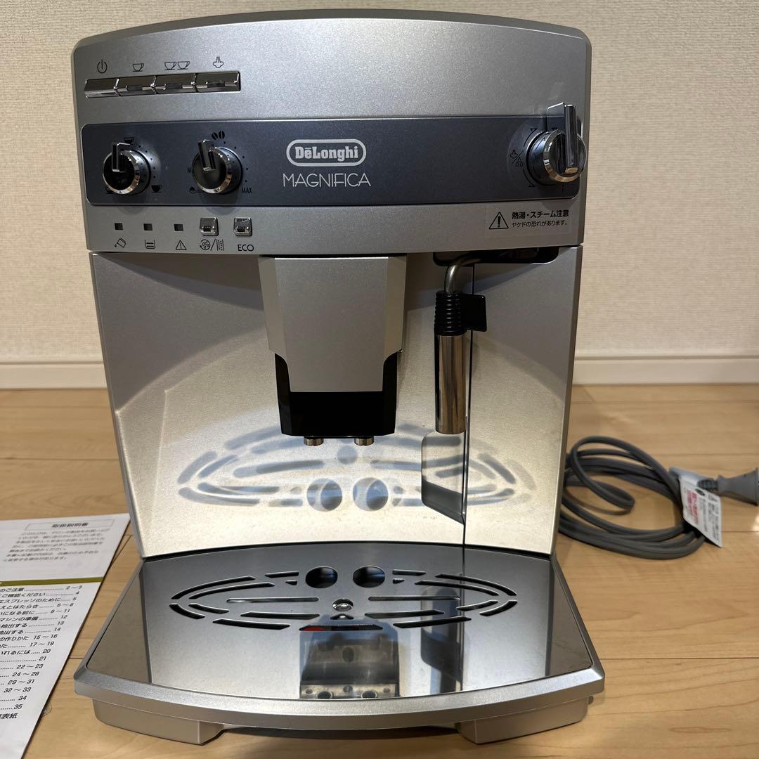 デロンギ　マグニフィカ　全自動エスプレッソマシン　ESAM03110S