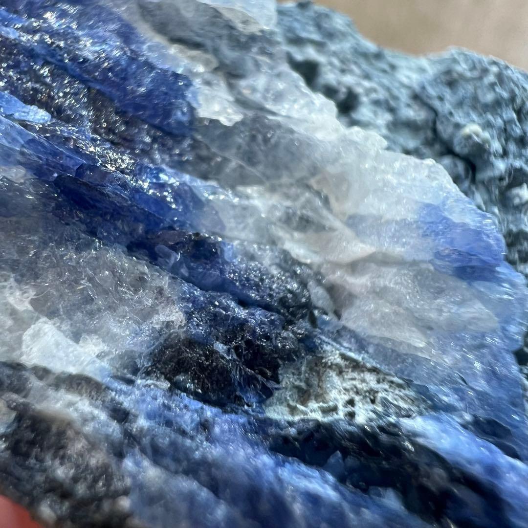 希少石 ベニトアイト ミニチュアサイズ 鉱物 標本 原石