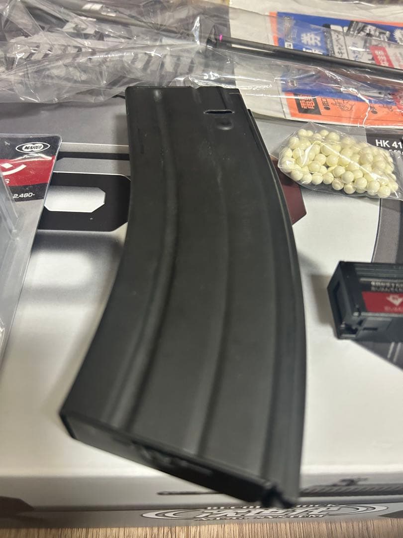 HK416D 東京マルイ　次世代電動ガン　バッテリー充電器マガジン付き