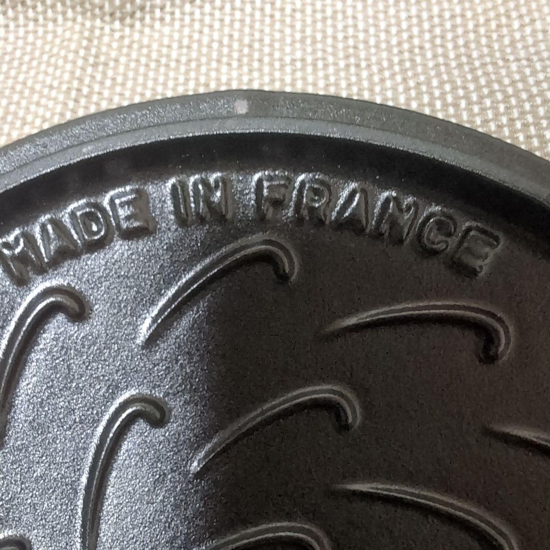 ストウブ トゥモローランド サービングディッシュ 20cm グレナディンレッド