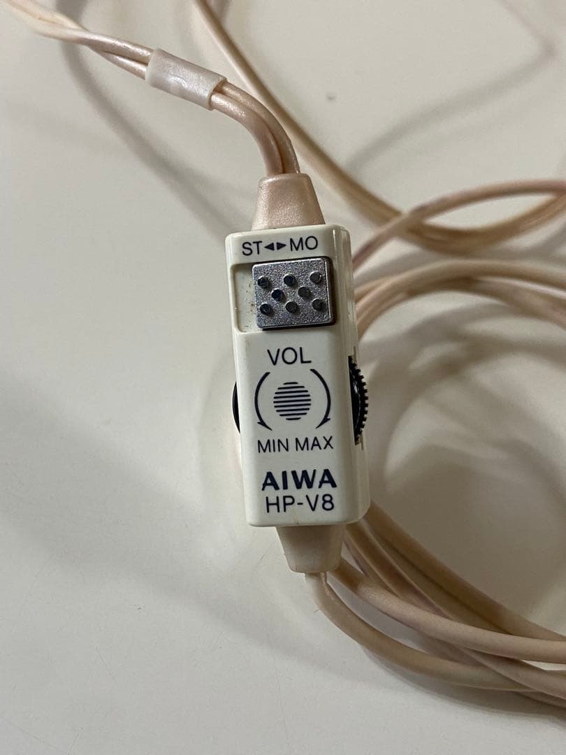 アイワ aiwa イヤホン イヤフォン hp-v8