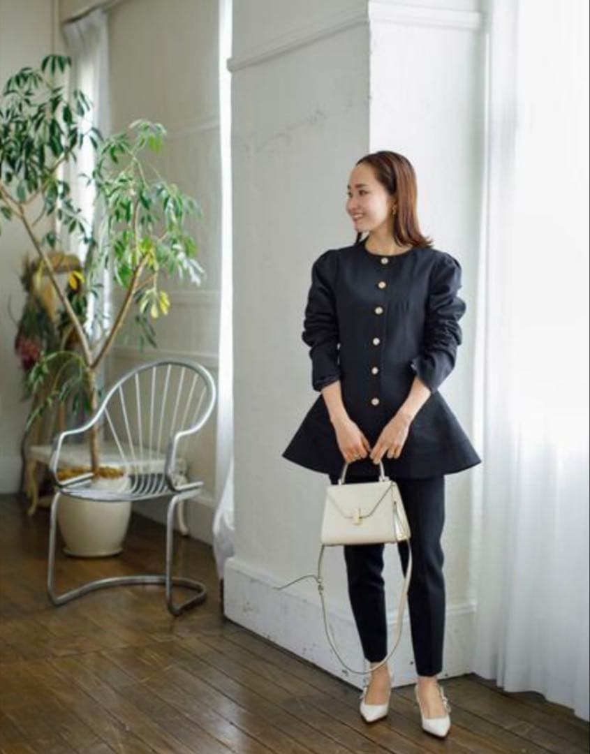 Miu♡ BLUELEA ブルレア ペプラムジャケット ノーカラー S 黒