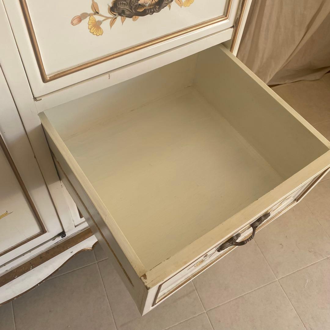 イタリア製　サイドボード　キャビネット　チェスト　トールペイント　猫脚　ロココ