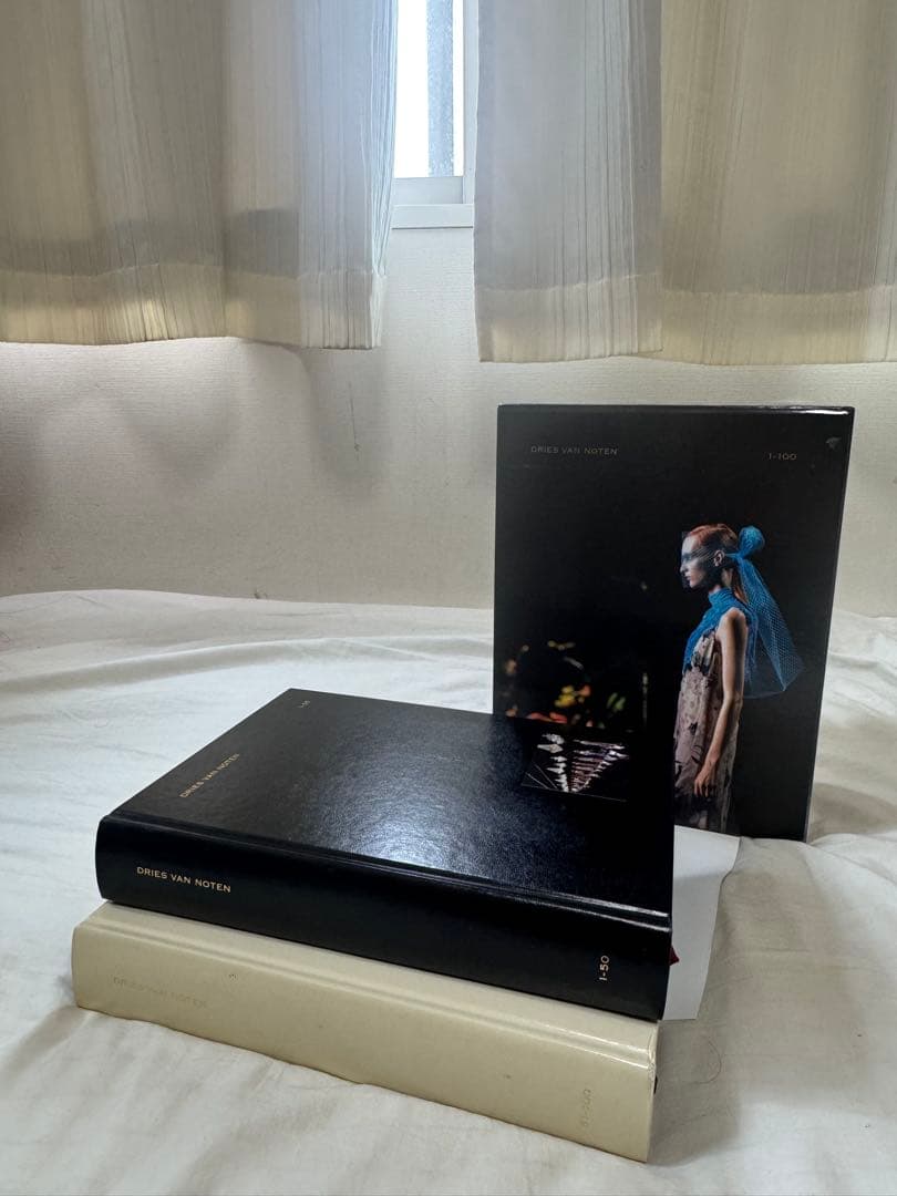 DRIES VAN NOTEN アートブック