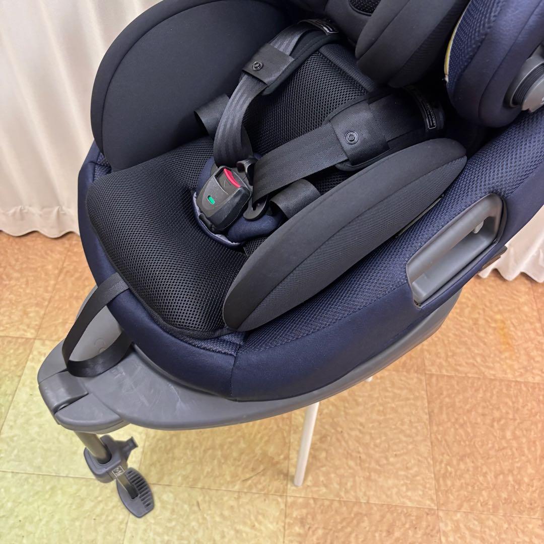 クリーニング済☆美品☆コンビ　新生児OK　THE　S　Air　ISOFIX　紺