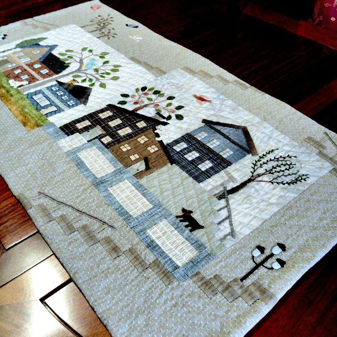 ハウスのパッチワークタペストリー【73】ミステリーキルト①③