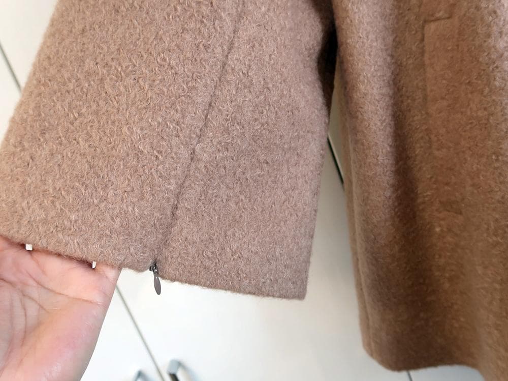 未使用■ローズティアラ■大きいサイズ42■２WAY　ポンチョコート■キャメル■