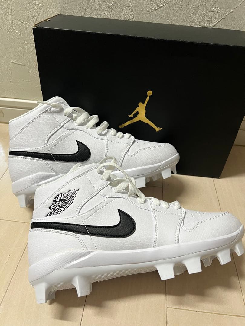 最終値下げ　ジョーダン ホワイトスパイクシューズ　野球スパイク