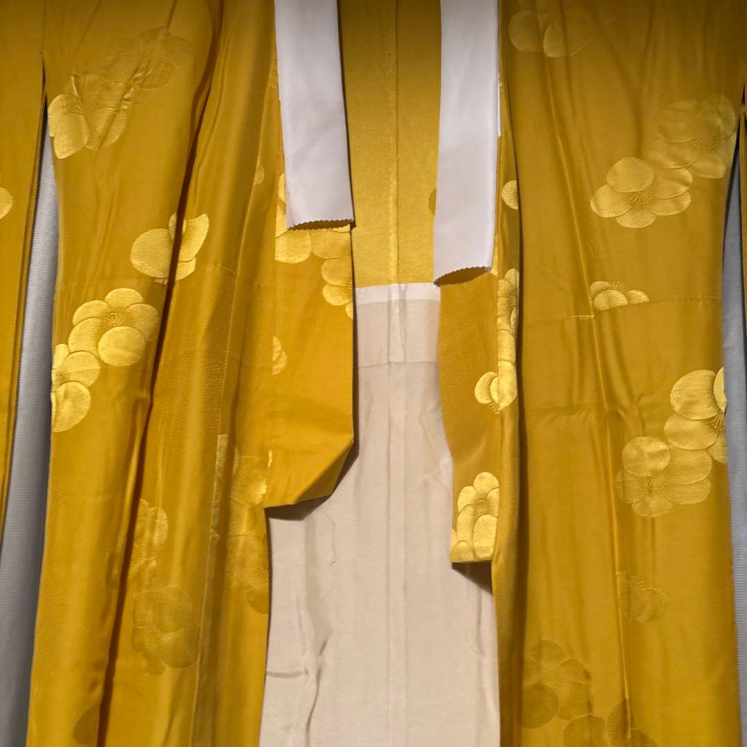 赤い花柄の振袖　小物付き４点セット