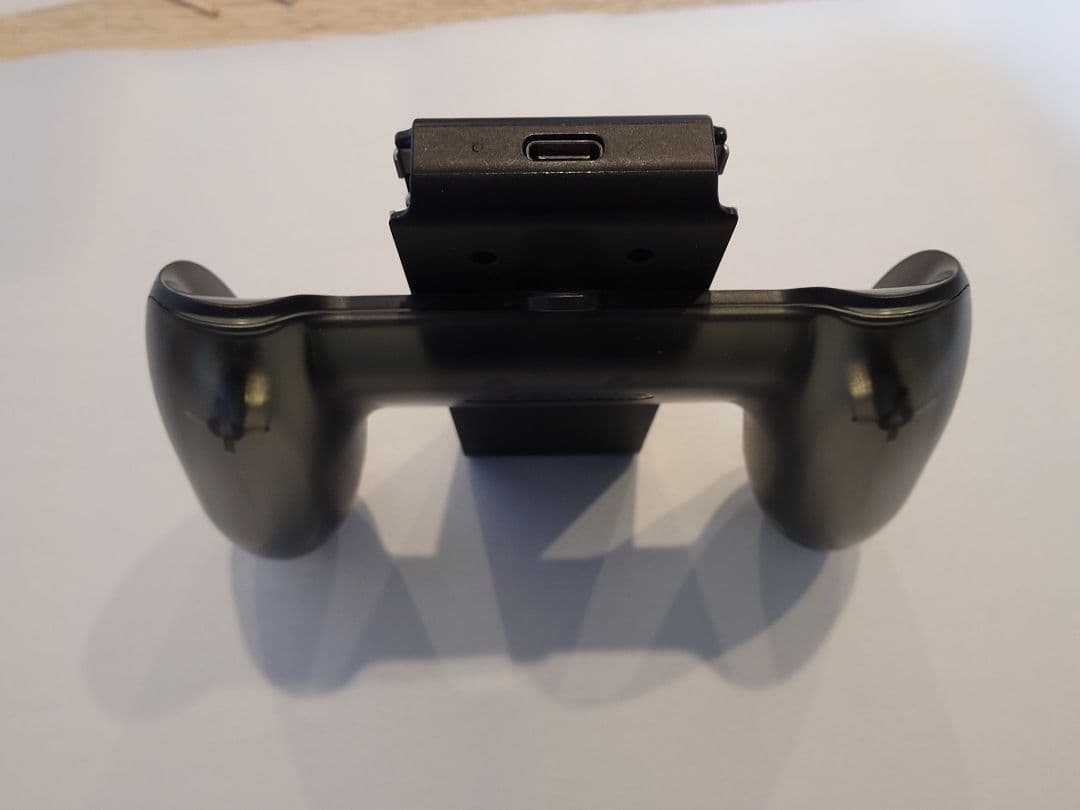 NintendoSwitch本体+Joy-Con充電グリップ+LANアダプター