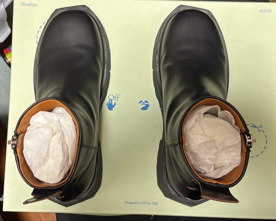 靴 Off-White Sponge Sole Leather Zip Boot